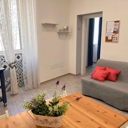Vico Longo 25 - Ensuit Flat In The Heart Of Апартаменты Неаполь