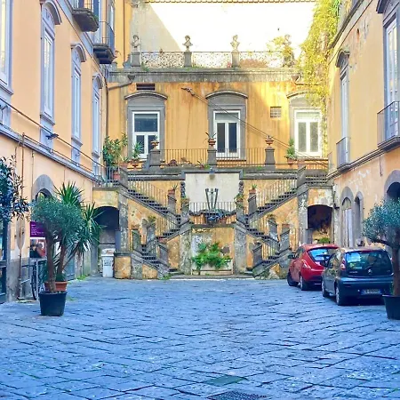 Vico Longo 25 - Ensuit Flat In The Heart Of Апартаменты Неаполь